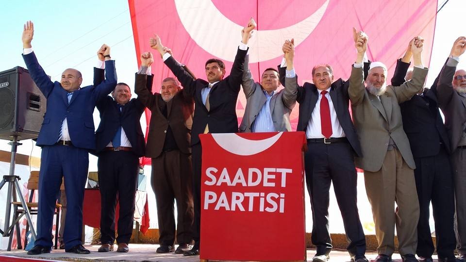 Saadet'ten Gümüşgöze'de Gövde Gösterisi 4