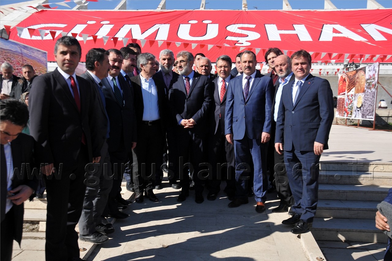 Gümüşhane Belediyesi standına ziyaretçi akını 6