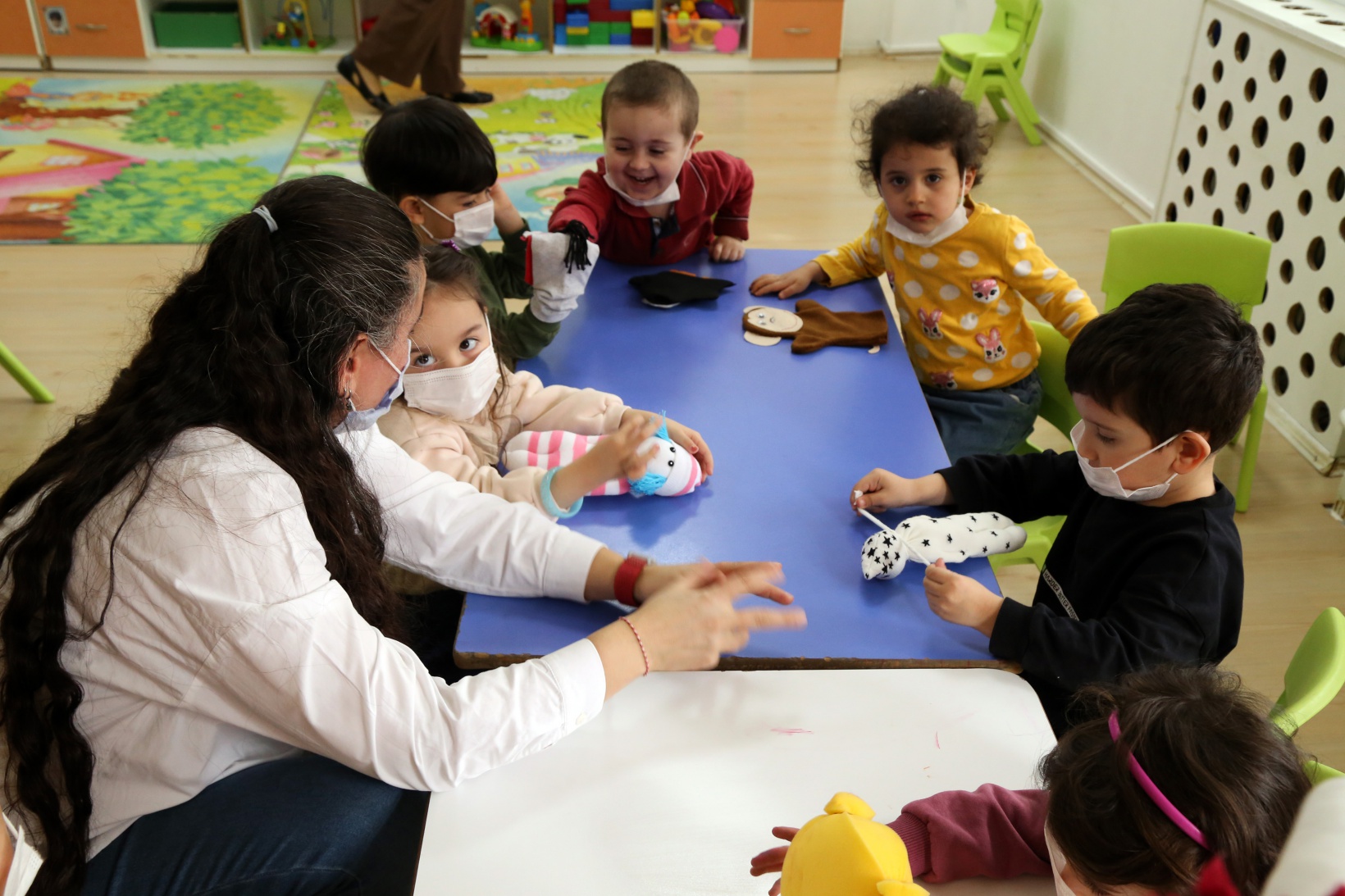 Minik ellerden kalpleri ısıtacak proje 16