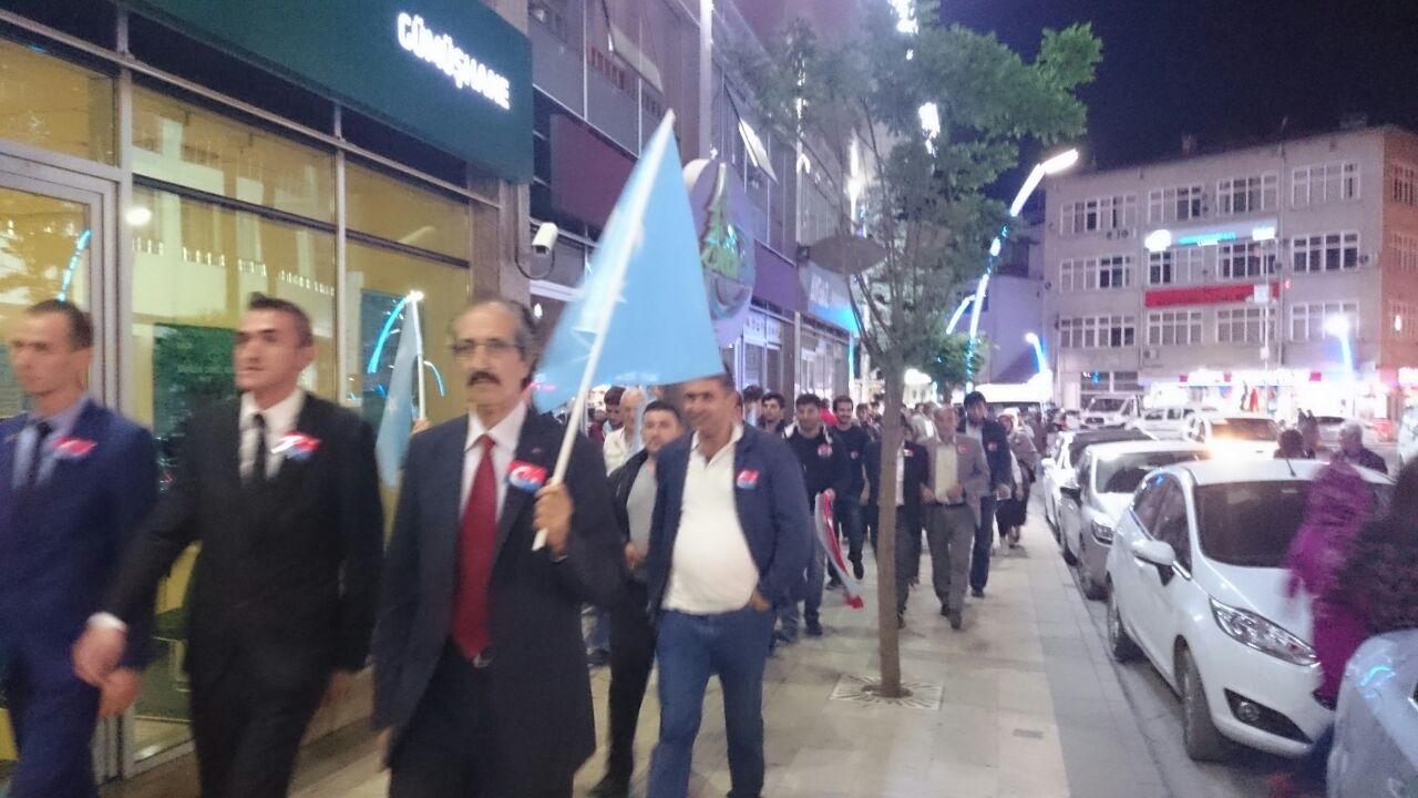 Ülkü Ocakları zulme karşı yürüdü 2