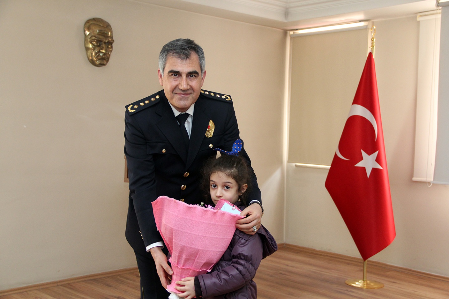 Miniklerden emniyete polis haftası ziyareti 1