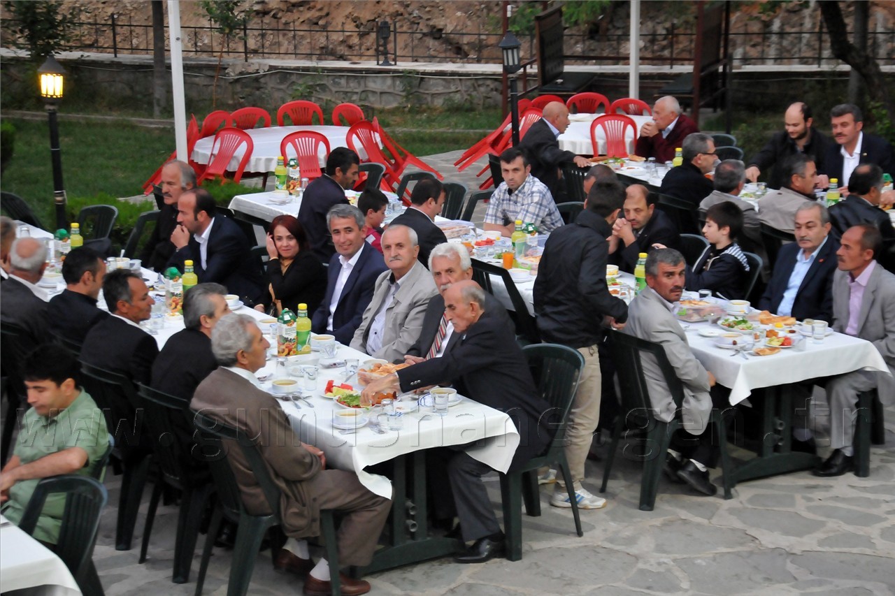 Başkan Çimen, muhtar ve STK'larla iftarda buluştu 2