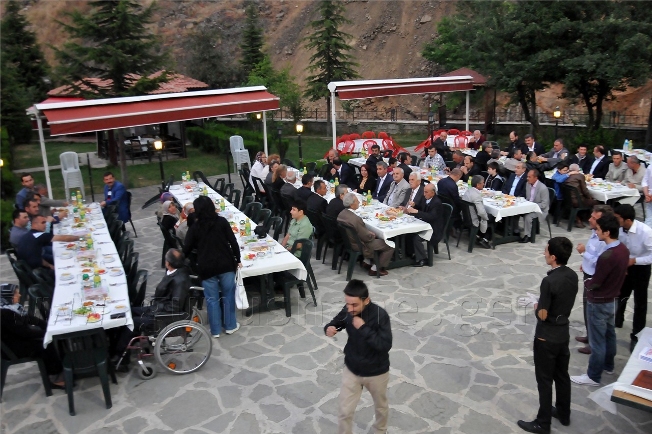 Başkan Çimen, muhtar ve STK'larla iftarda buluştu 3
