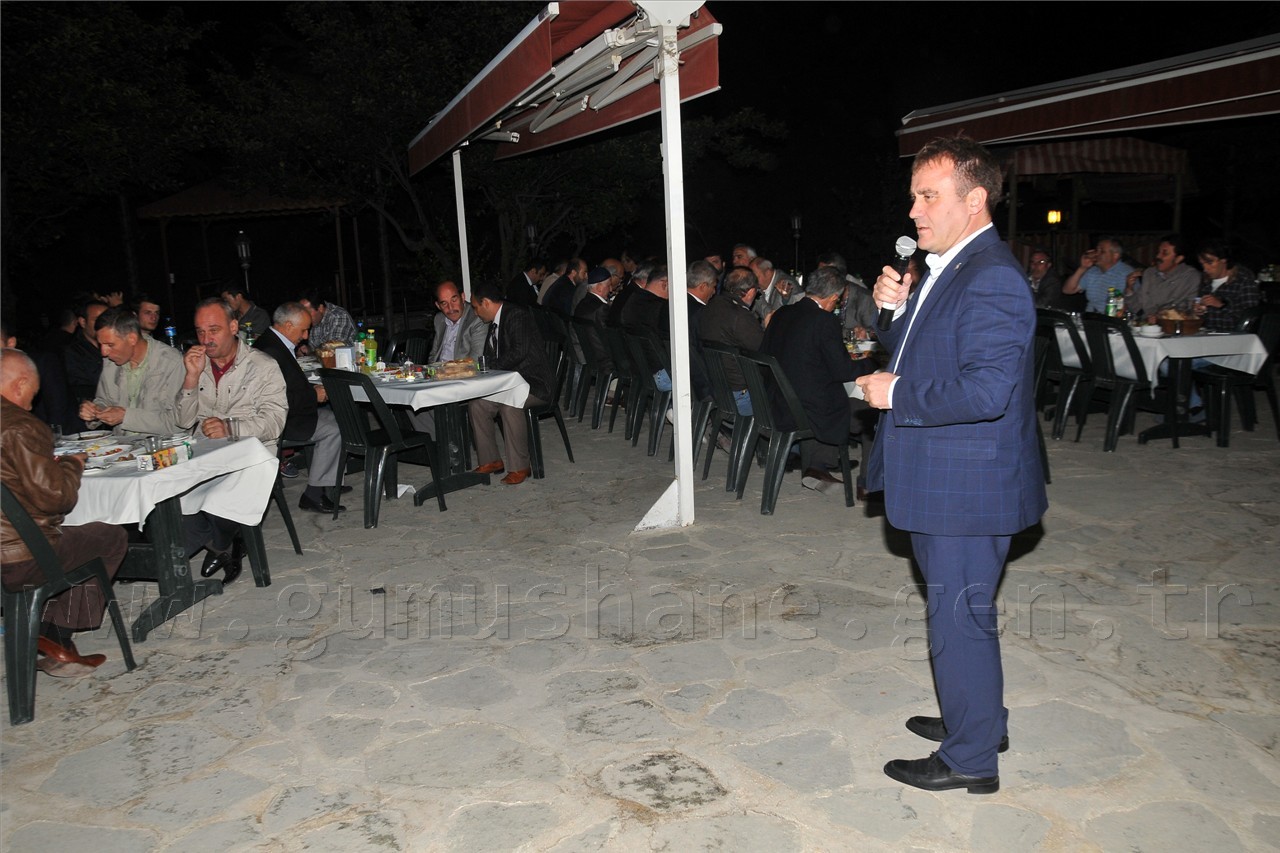 Başkan Çimen, muhtar ve STK'larla iftarda buluştu 7