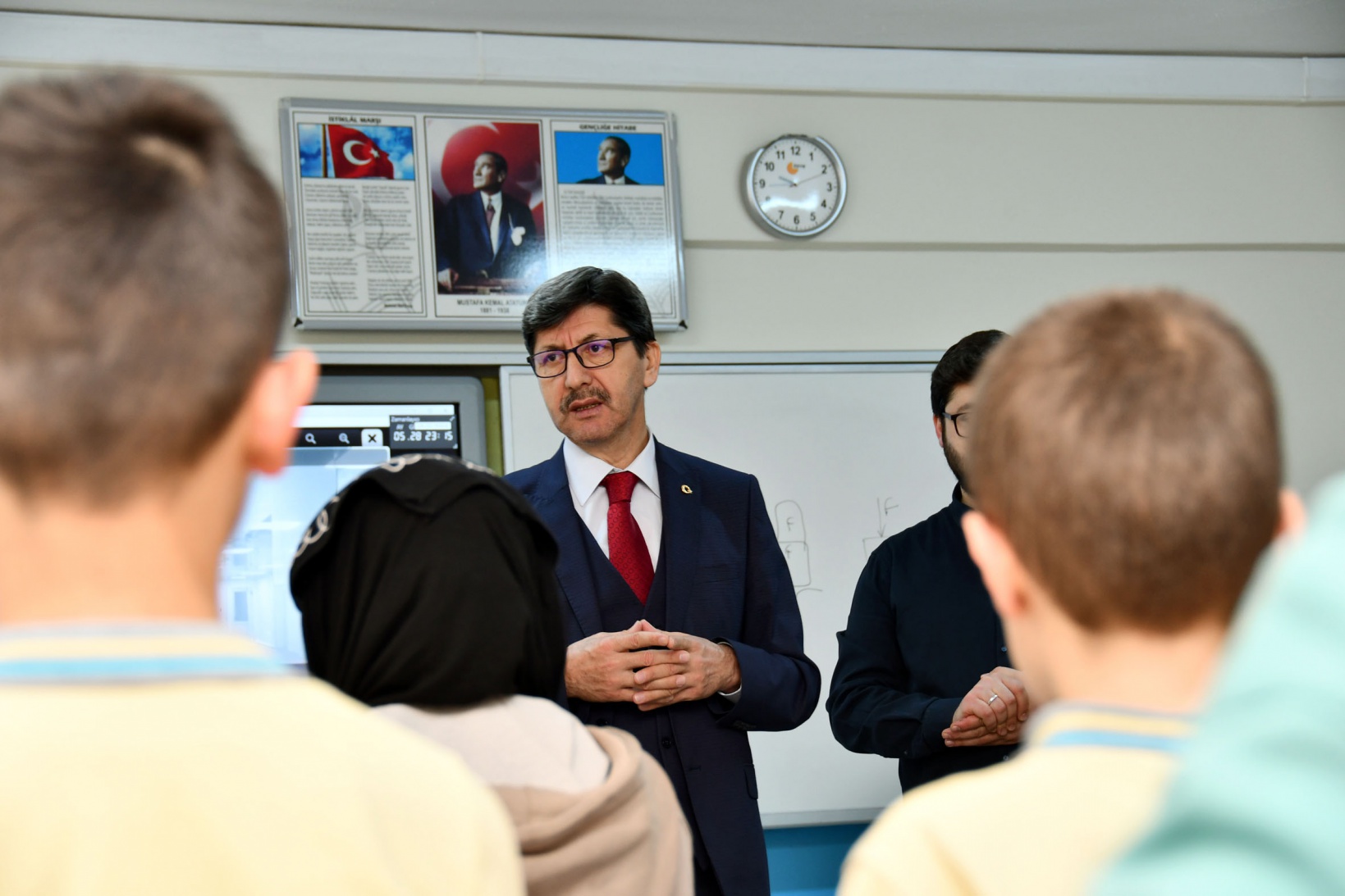 Yalçın 41 okul ve kurumu ziyaret etti 1