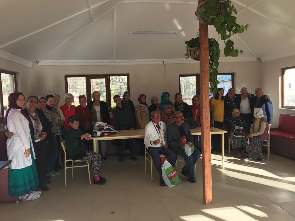 Kent Konseyi Kadın Meclisinden ‘Gülen yüzler engelli bakım merkezine’ anlamlı ziyaret 1