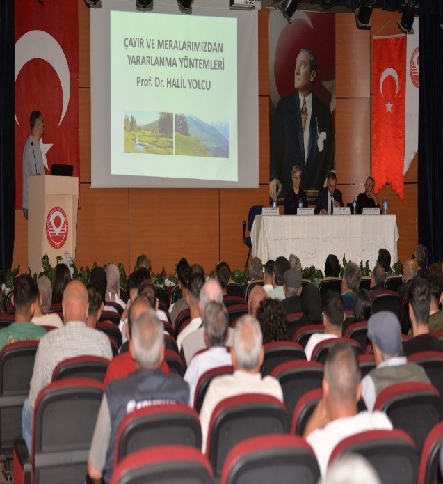 4 ilçede Çayır, Mera ve Yem Bitkileri Paneli yapıldı 1