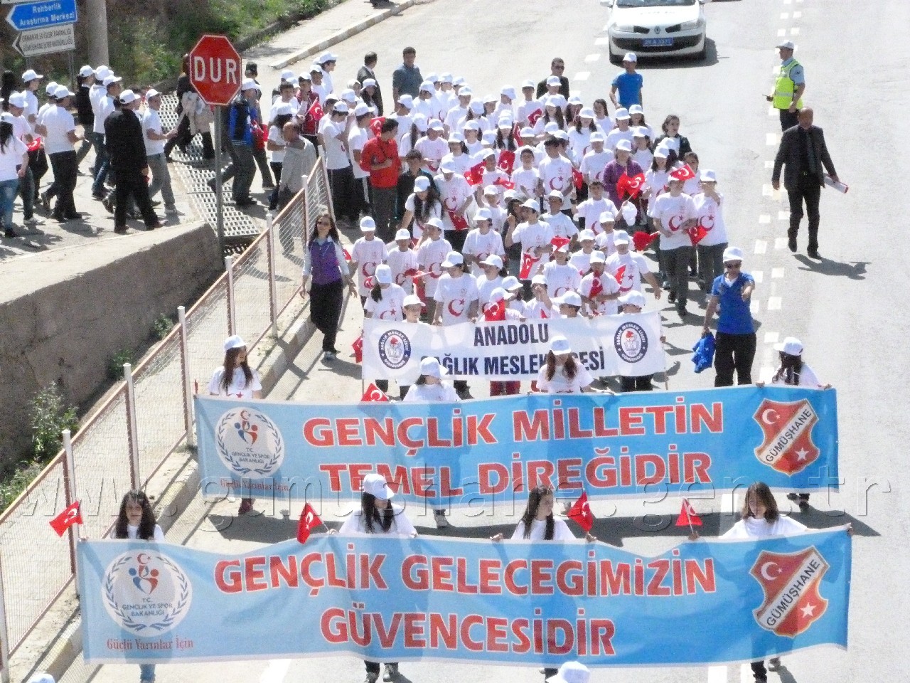 Gençlik Haftası Büyük Bir Coşku ve Katılım İle Başladı 1