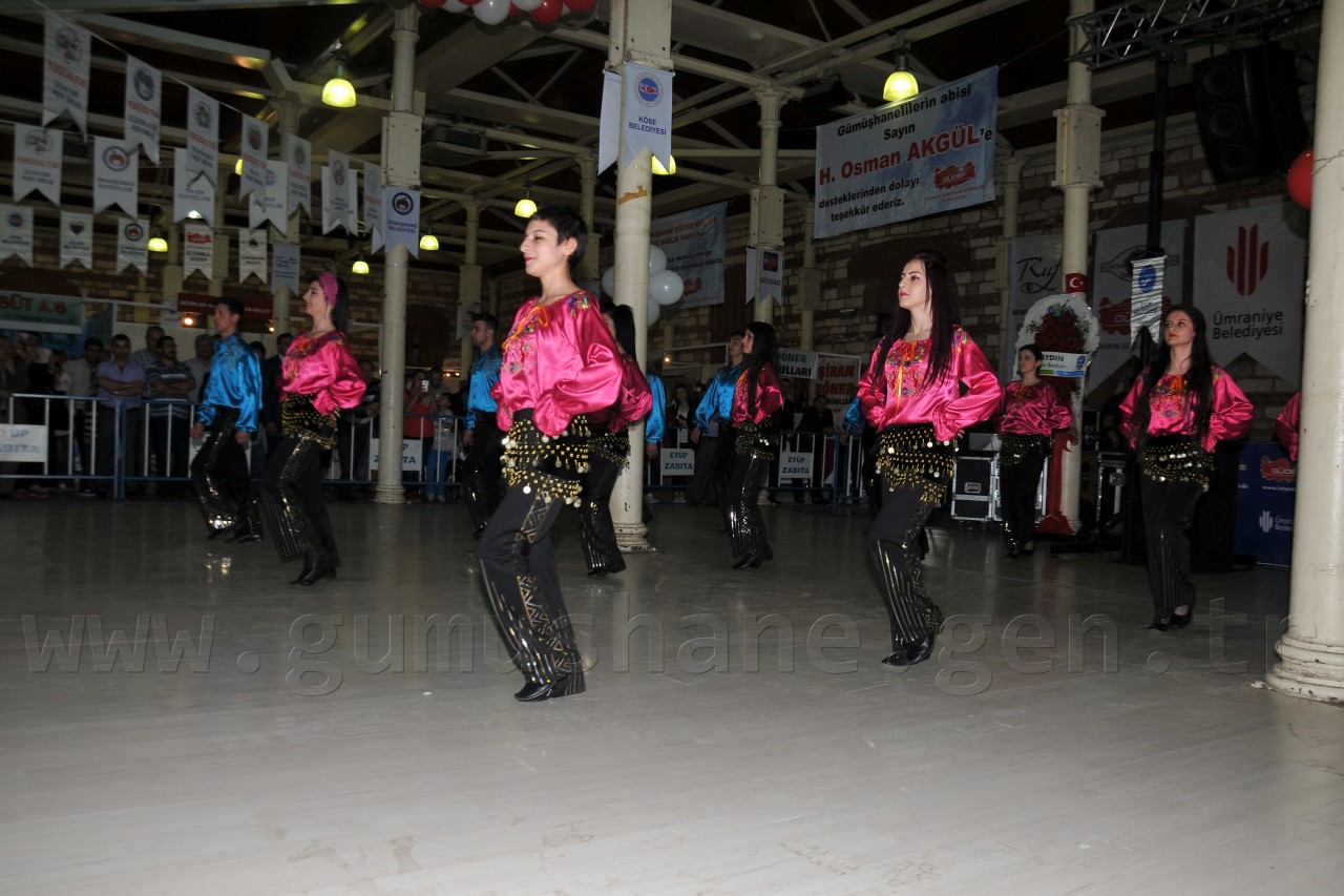 Feshane’de Gümüşhane Belediyesi Halk oyunları ekibi yoğun ilgi gördü 8