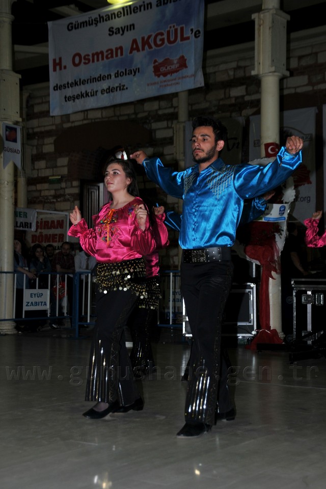 Feshane’de Gümüşhane Belediyesi Halk oyunları ekibi yoğun ilgi gördü 10