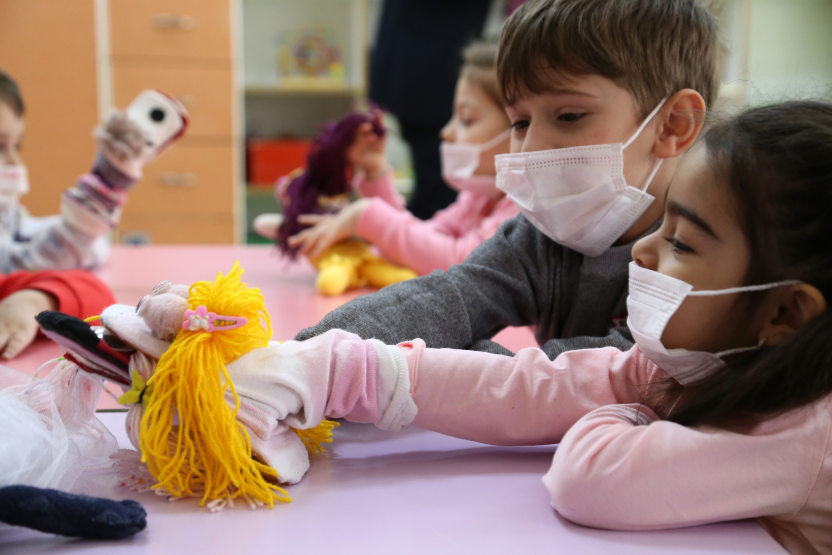 Minik ellerden kalpleri ısıtacak proje 10