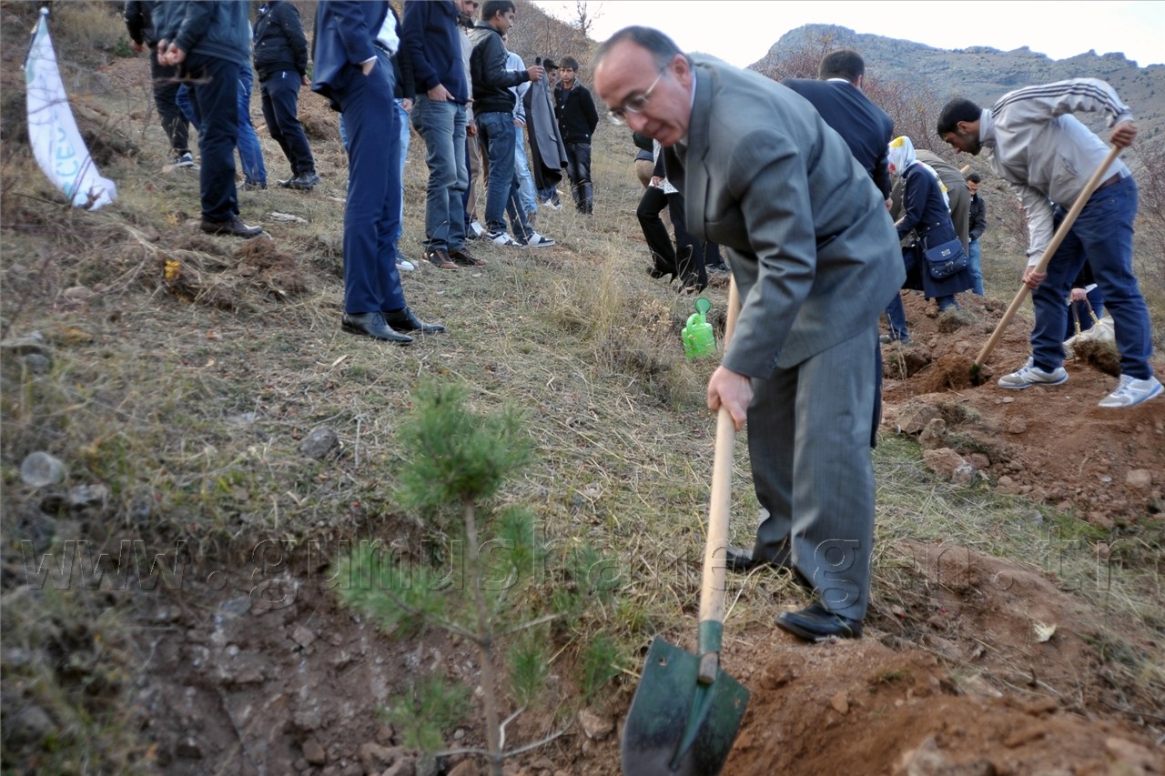 ÇEKÜD'den Süleymaniye'ye 700 Fidan 1