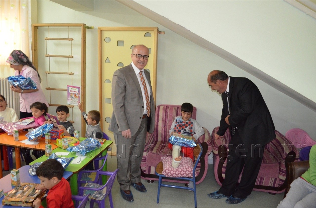 Çocuk Polisi Çocukları Unutmuyor 1