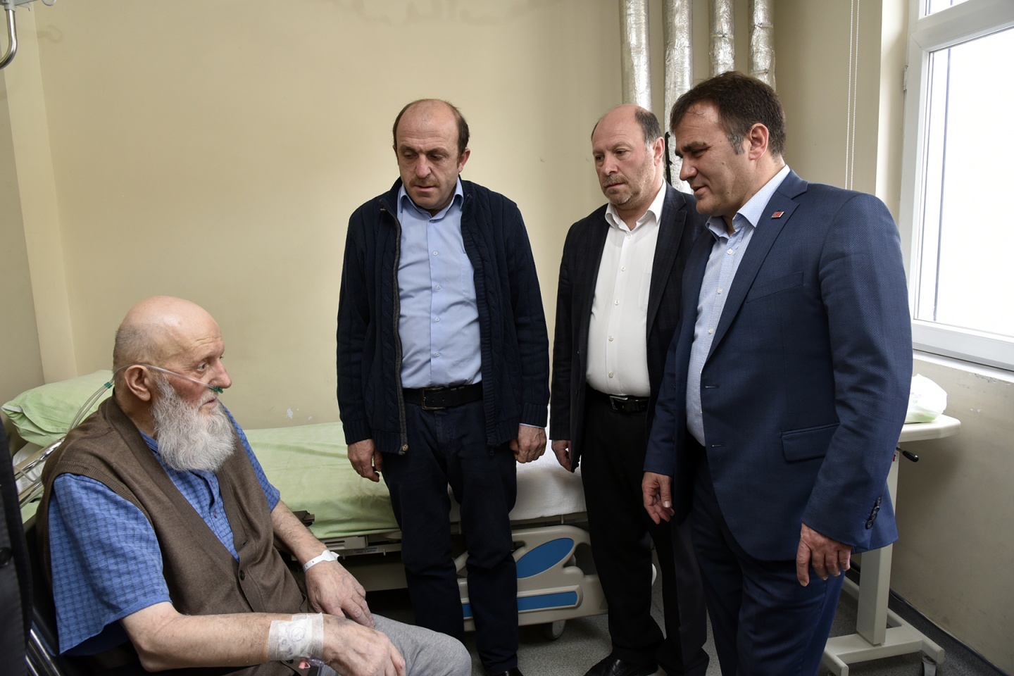 Başkan Çimen'den hasta ziyaretleri 1