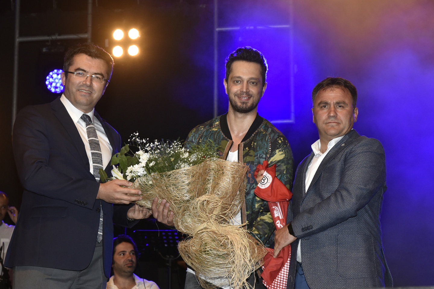 Festival sona erdi 8