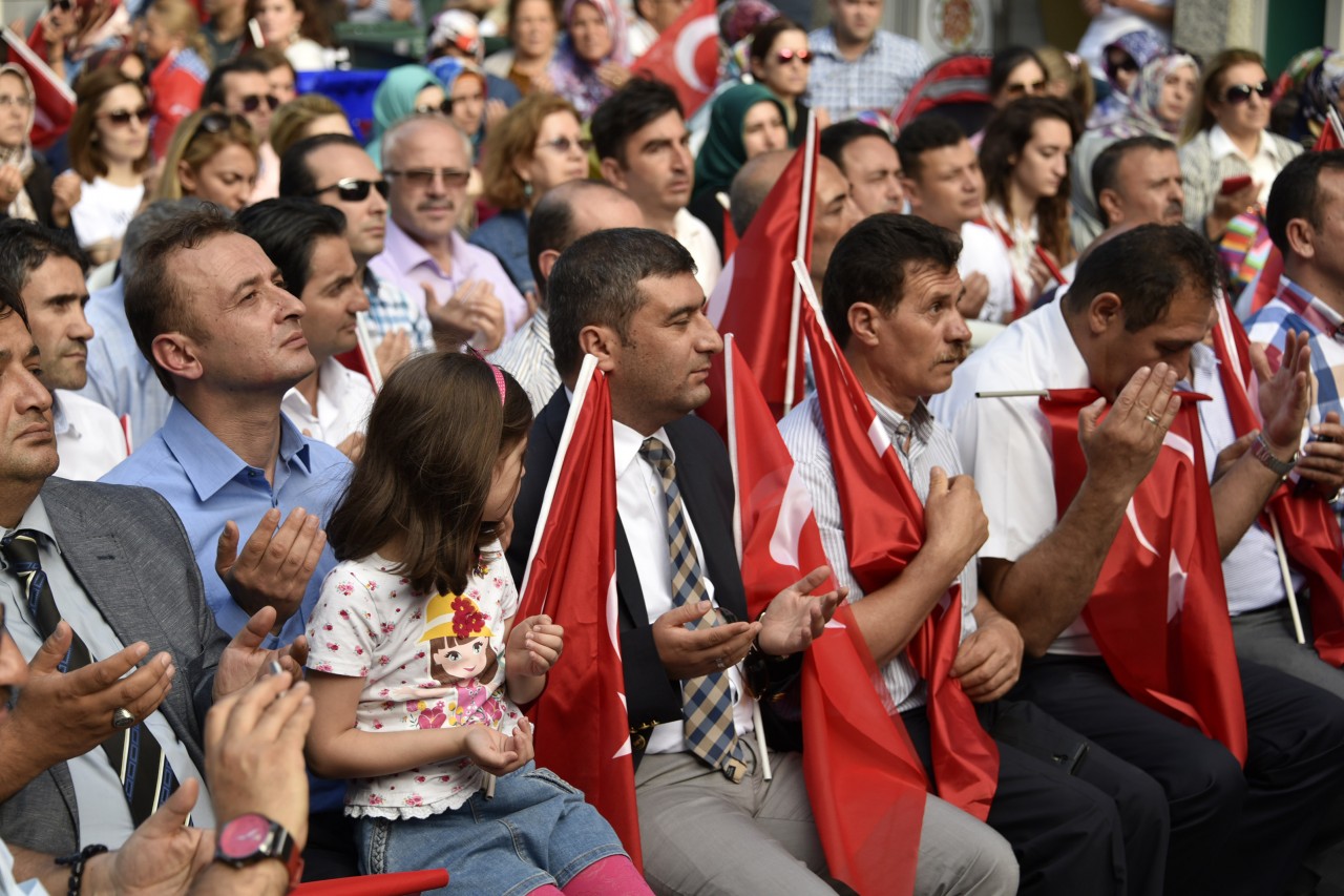 Gümüşhane’de sağlık ve sosyal hizmet çalışanlarından darbe tepkisi 20