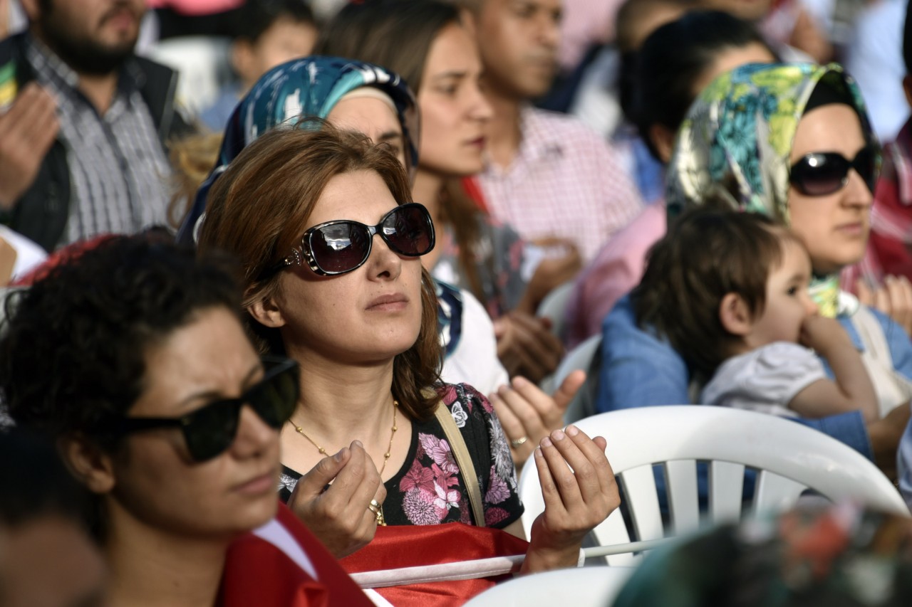 Gümüşhane’de sağlık ve sosyal hizmet çalışanlarından darbe tepkisi 21