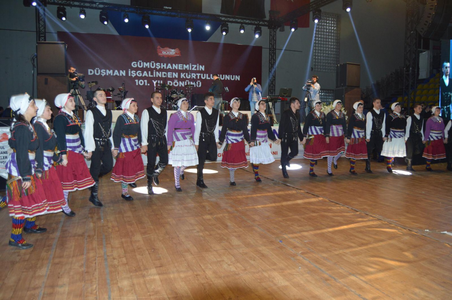 GÜDEF’ten muhteşem 101.kurtuluş günü kutlaması 3