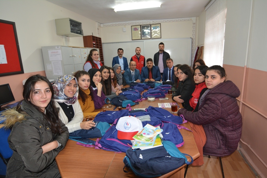 Minik yüreklere sıcak dokunuş 9