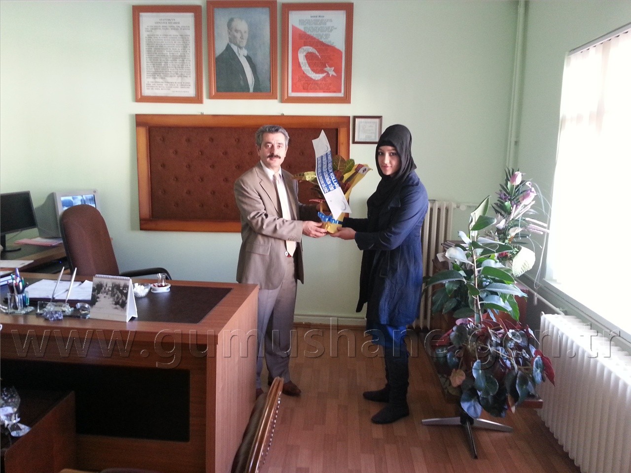 AK Gençlik Öğretmenleri Unutmadı 1