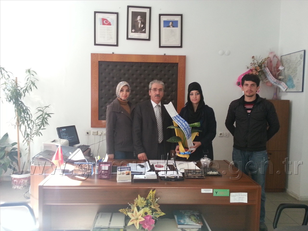 AK Gençlik Öğretmenleri Unutmadı 4