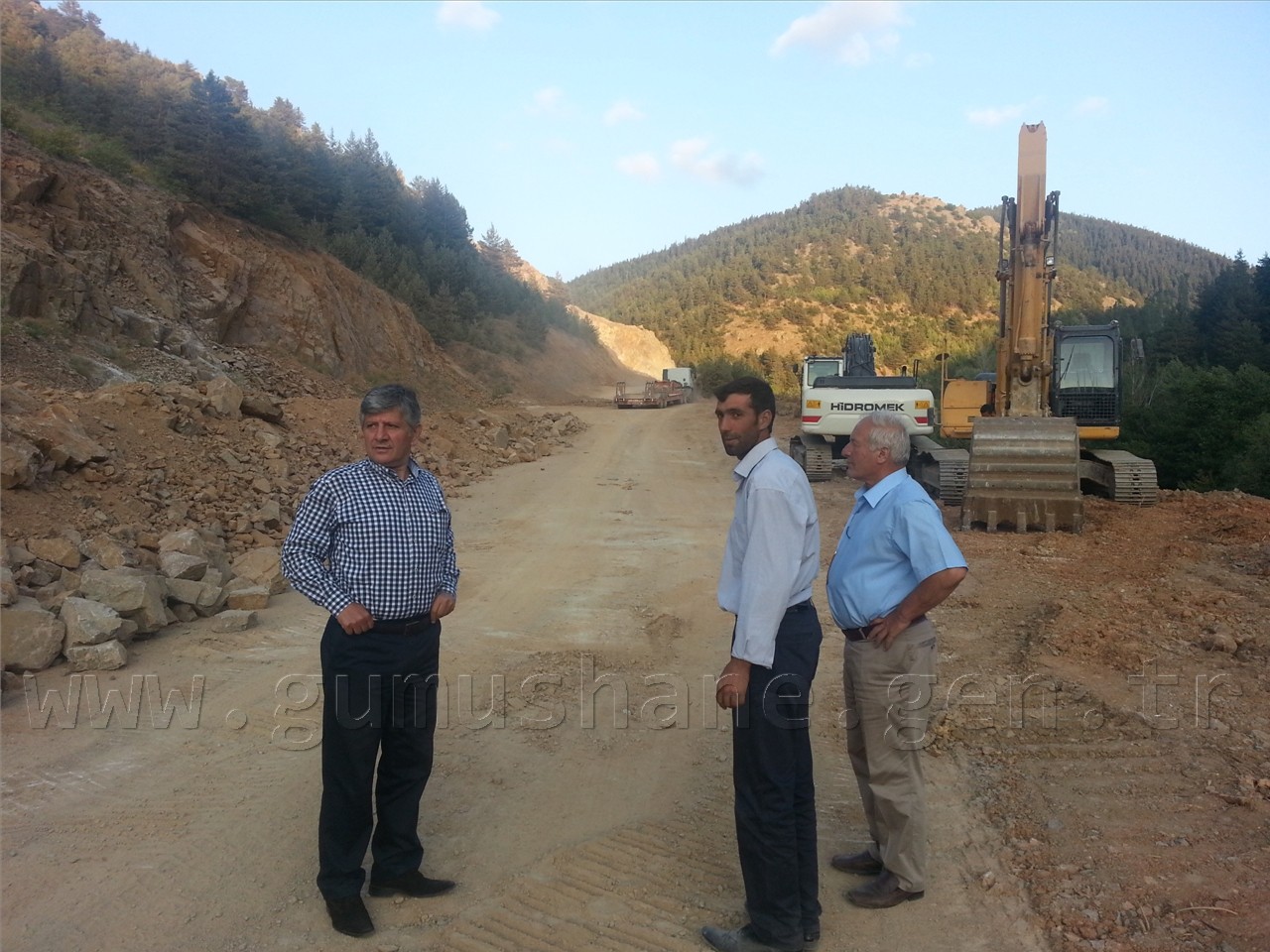 Milletvekili Aydın İkisu-Şiran Yolunda İncelemelerde Bulundu 1