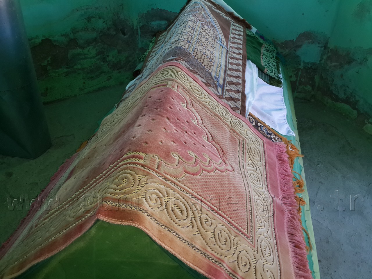 Firdevs Hatun Türbesinin Durumu İçler Acısı 2