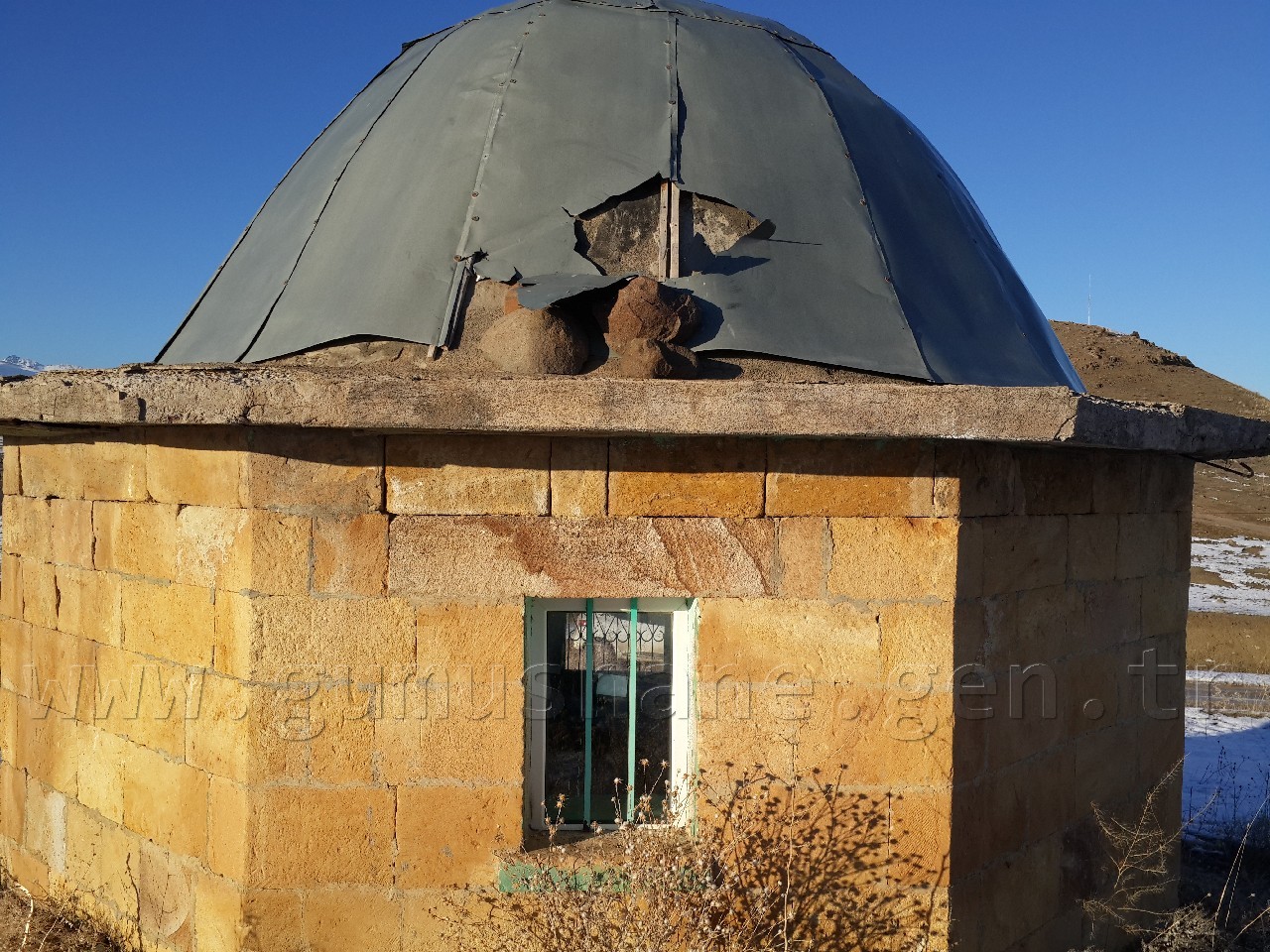 Firdevs Hatun Türbesinin Durumu İçler Acısı 3