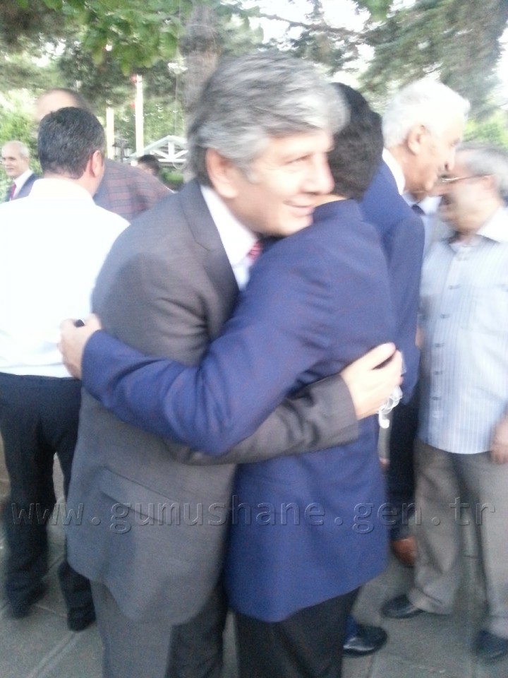 Milletvekili Aydın Gümüşhaneli Bürokratlarla İftarda Buluştu 1