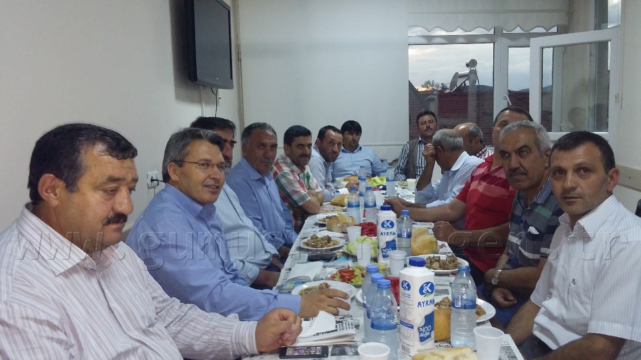 Milletvekili Üstün'ün Yoğun Bayram Mesaisi 3