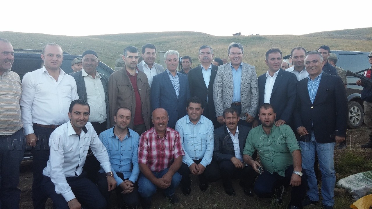 Milletvekili Üstün'ün Yoğun Bayram Mesaisi 7