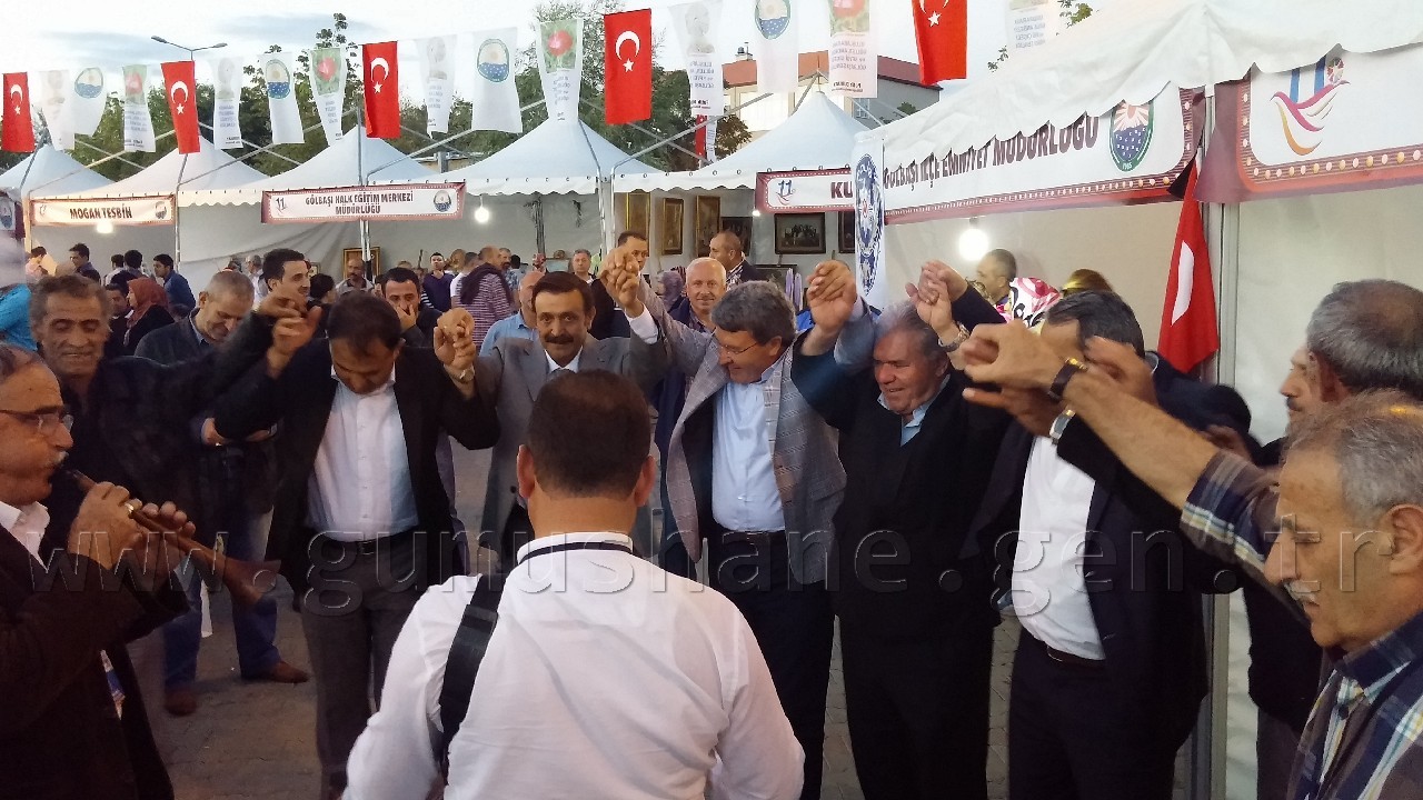 Milletvekili Üstün Gölbaşı Şenliğine Katıldı 8