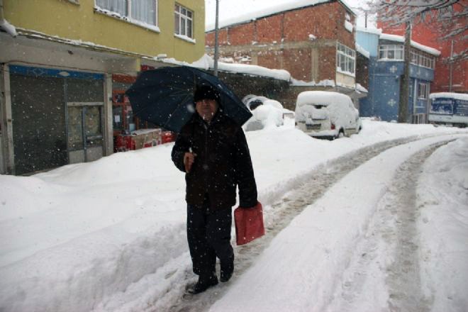 Kürtün’de kar felaketi 4