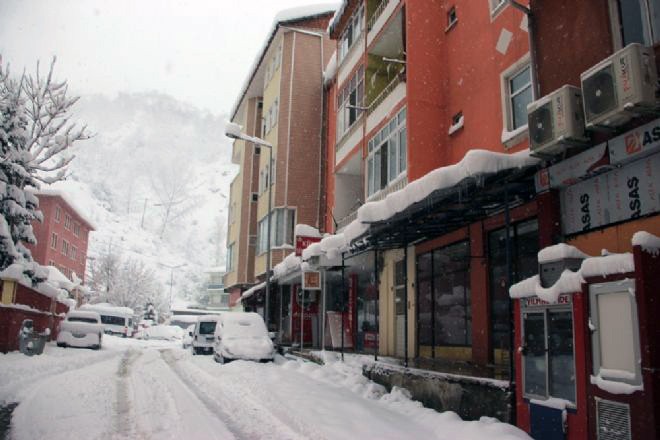 Kürtün’de kar felaketi 9