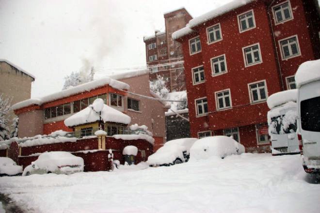 Kürtün’de kar felaketi 10