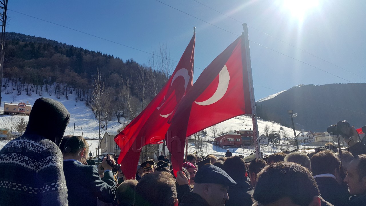 Gümüşhane şehidini yalnız bırakmadı 5