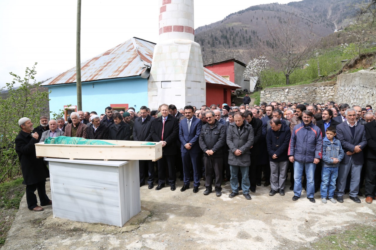 Güvendi son yolculuğuna uğurlandı 1