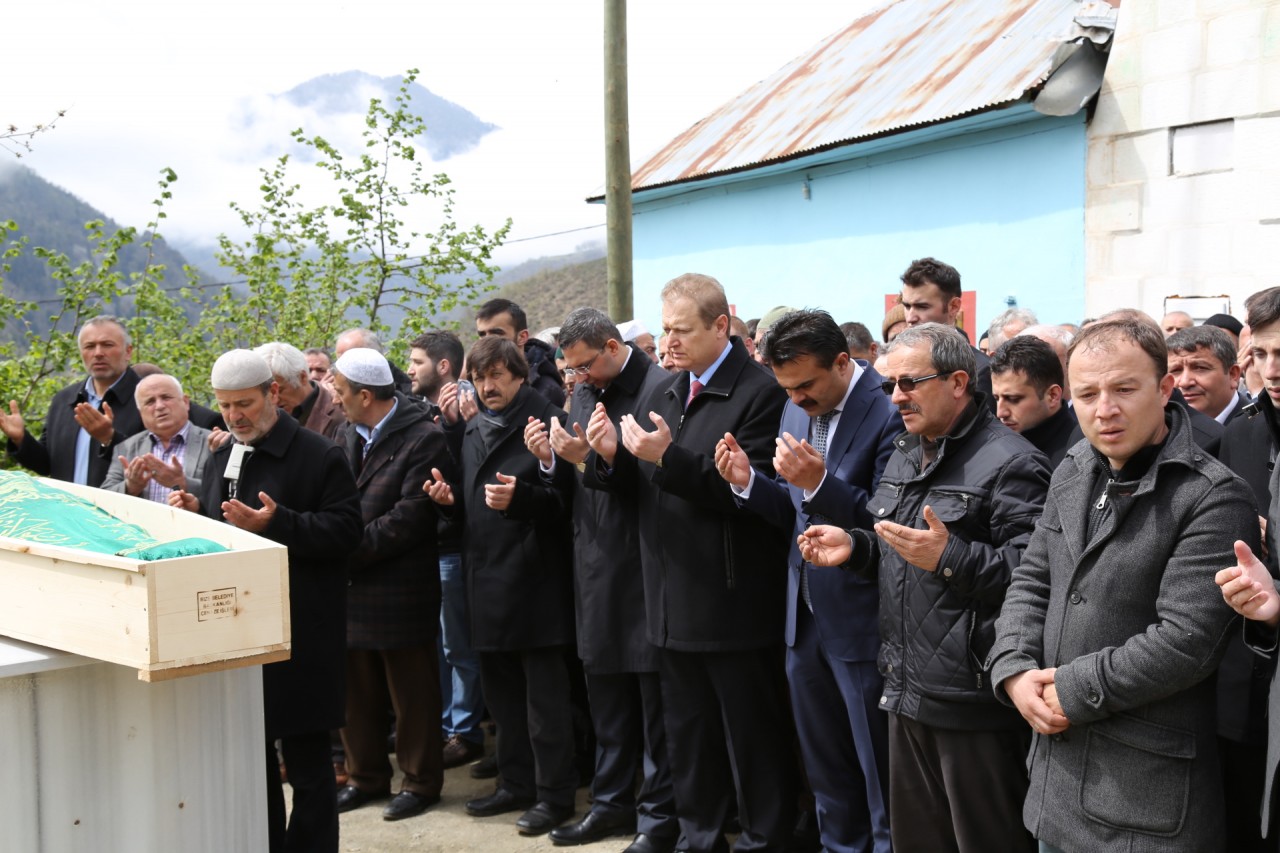 Güvendi son yolculuğuna uğurlandı 2