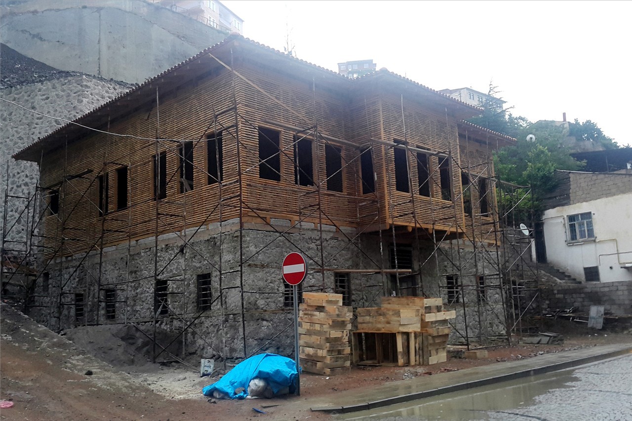 Raif Tuna Konağında Restorasyon Çalışmaları Devam Ediyor 3