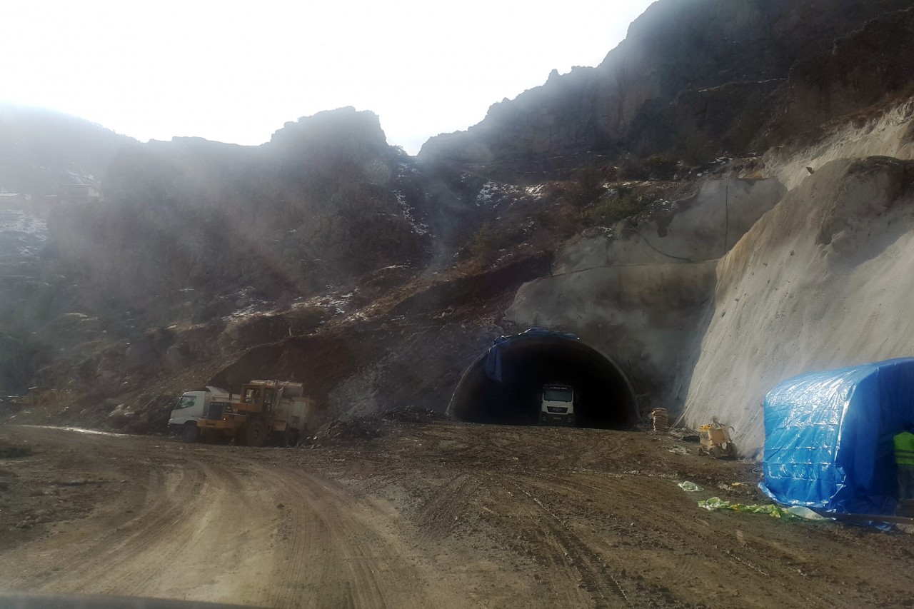 Aynalı virajda tünel çalışması başladı 1