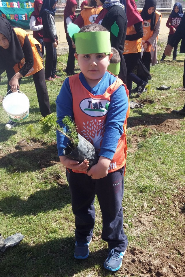 Kelkit’te su israfı anlatıldı, fidan dikildi 6