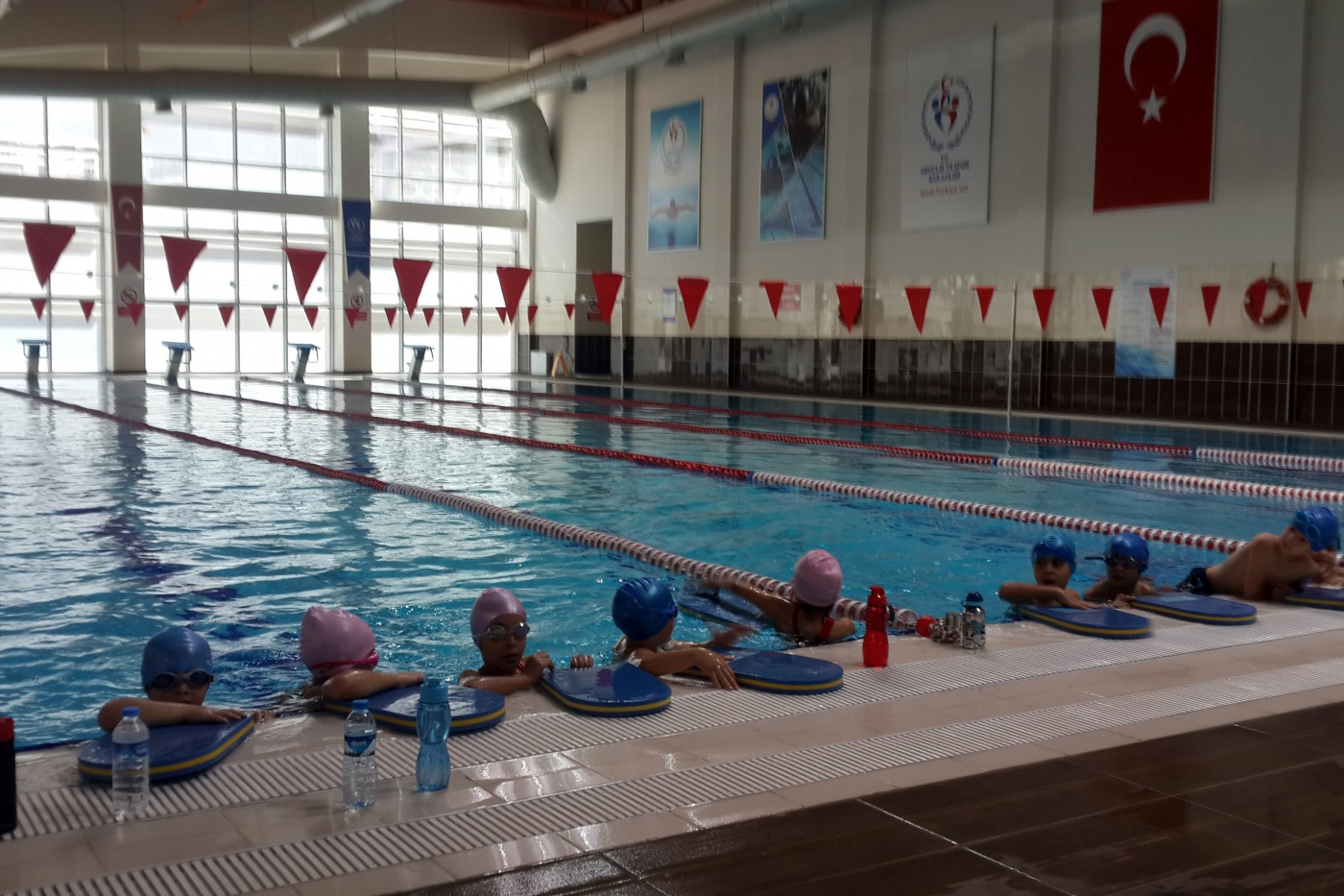 Gümüşhaneli yüzmeyi sevdi 5