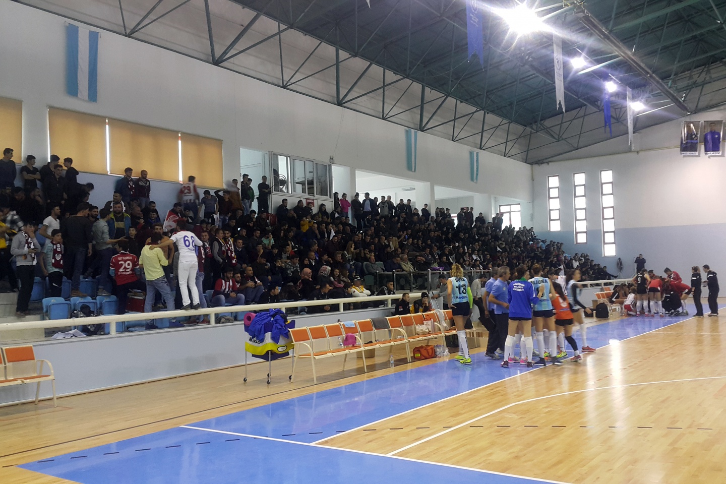 Gümüş Kızlar ezdi geçti: 3-0 50