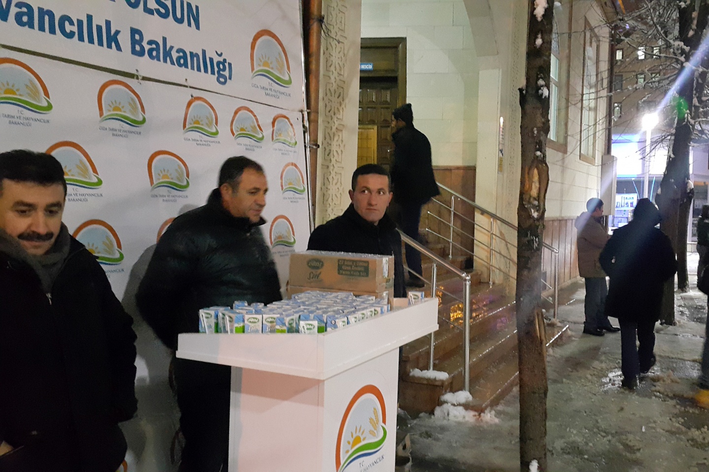 Gümüşhane’de Mevlid kandilinde eller duaya kalktı 3