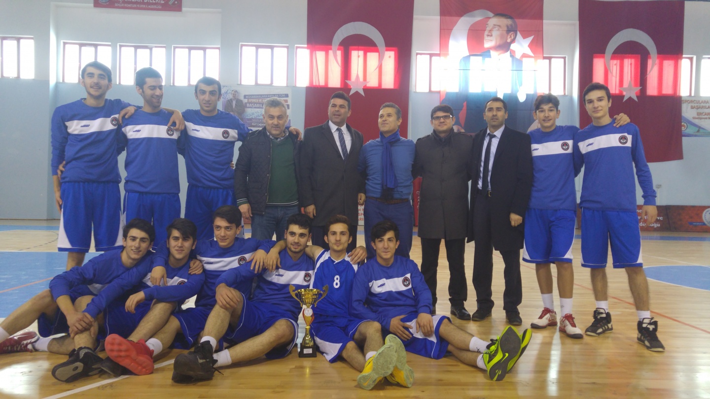 AFK Anadolu Lisesi Voleybol takımı bölge şampiyonu oldu 4