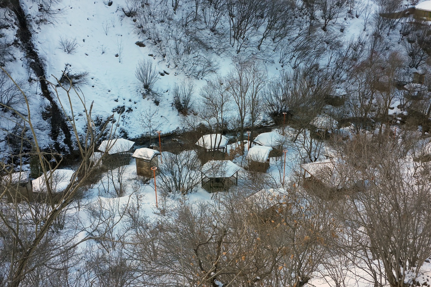 Tomara Şelalesinde kış güzelliği 13