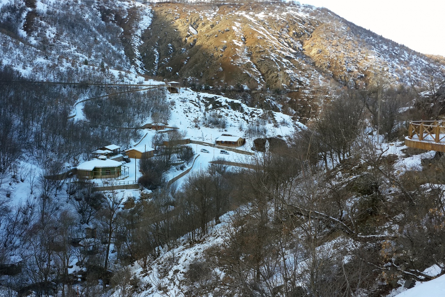 Tomara Şelalesinde kış güzelliği 16