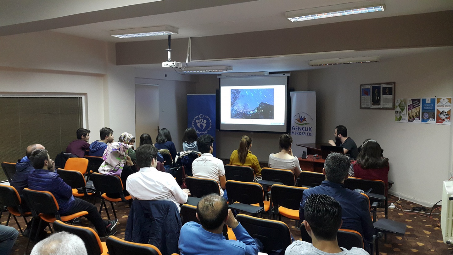 Refik Demir, genç fotoğrafçılarla tecrübelerini paylaştı 1