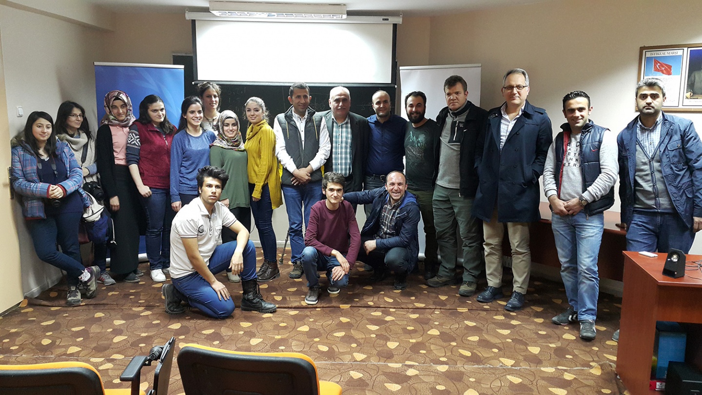 Refik Demir, genç fotoğrafçılarla tecrübelerini paylaştı 2