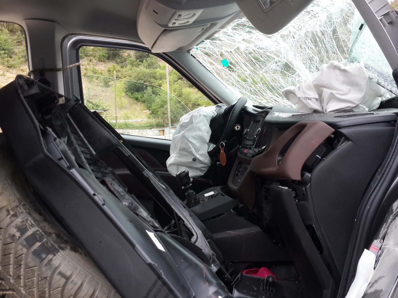 Gümüşhane’de trafik kazası: 1 ölü, 4 yaralı 20